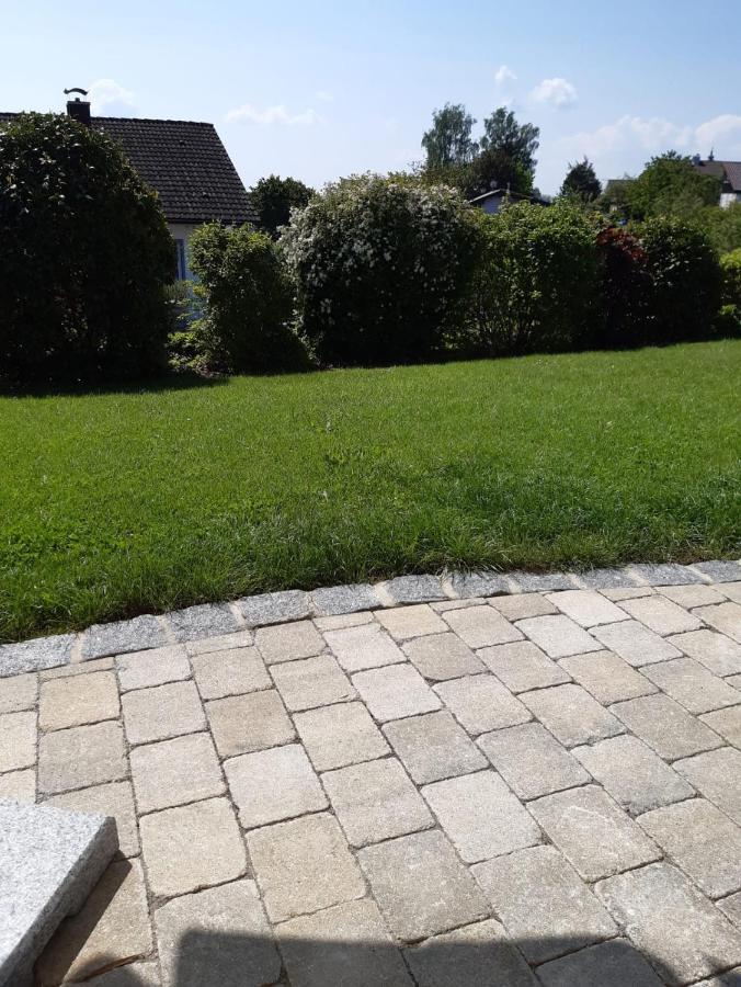 Stilvolles Apartment "Romantic" Neukirchen vorm Wald Exterior photo